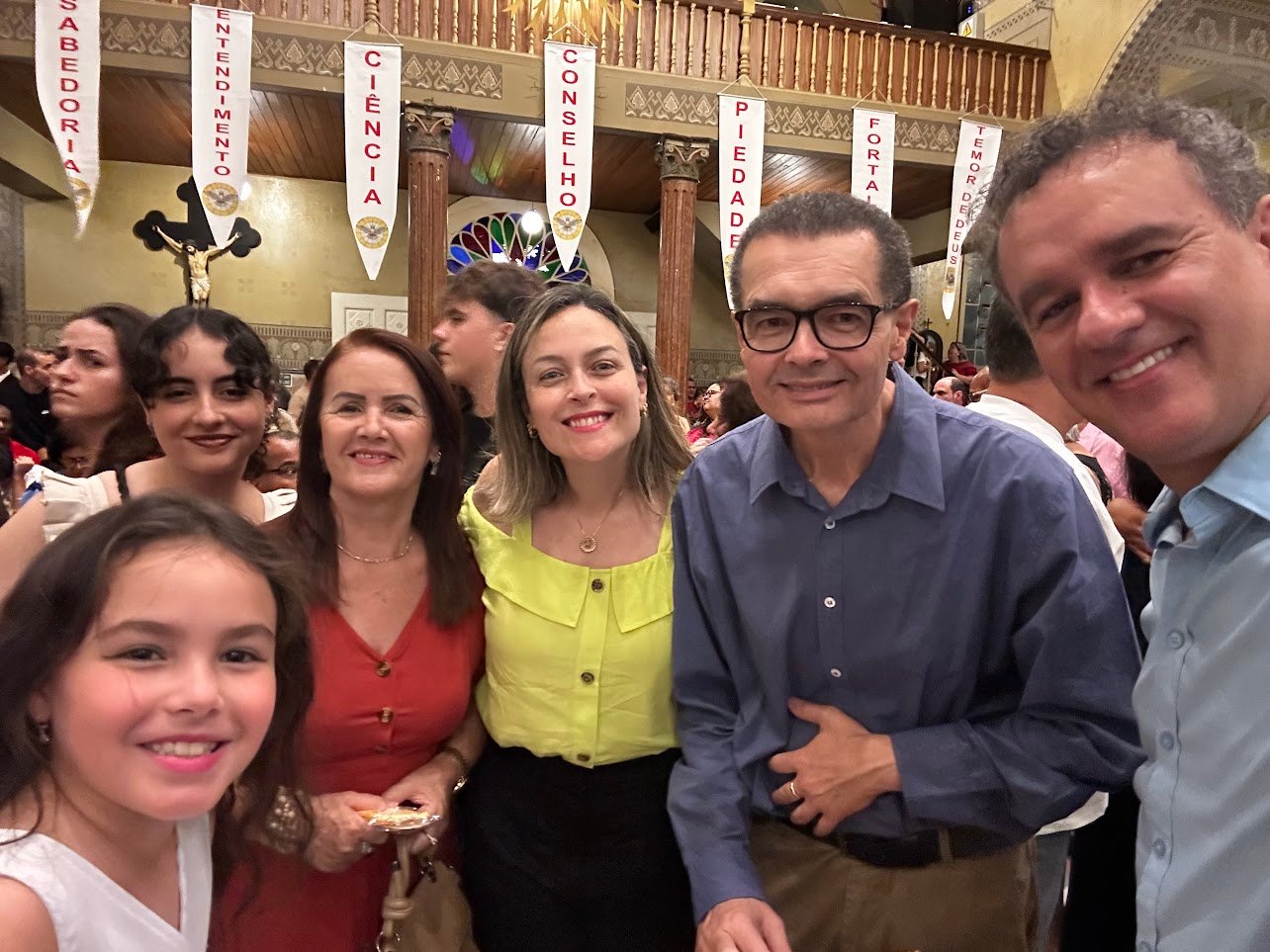 Igreja São Sebastião - Missa de Crisma - Isadora